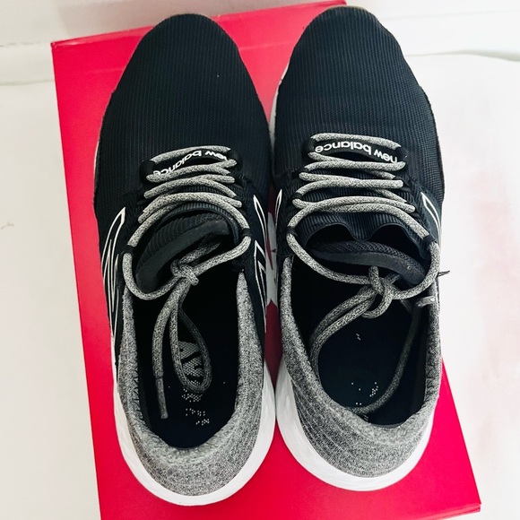 New Balance big boys KIDS fresh foam roav sneakers 7 - Picture 5 of 7